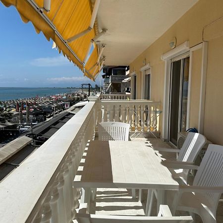 Olympic Beach Rooms 外观 照片